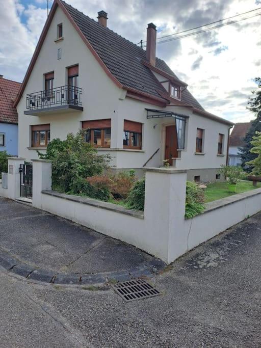 Maison Chez Jacky Au Calme Avec Parking Deux Salles De Bain Villa Soufflenheim Bagian luar foto